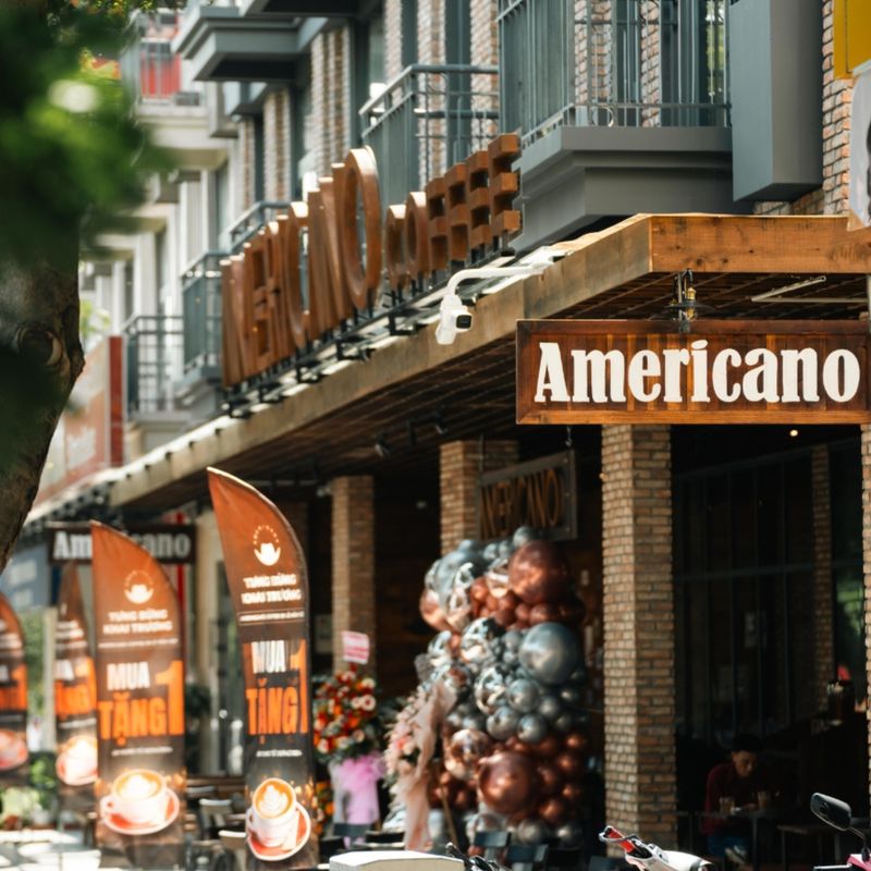 Americano Coffee Lê Văn Việt
